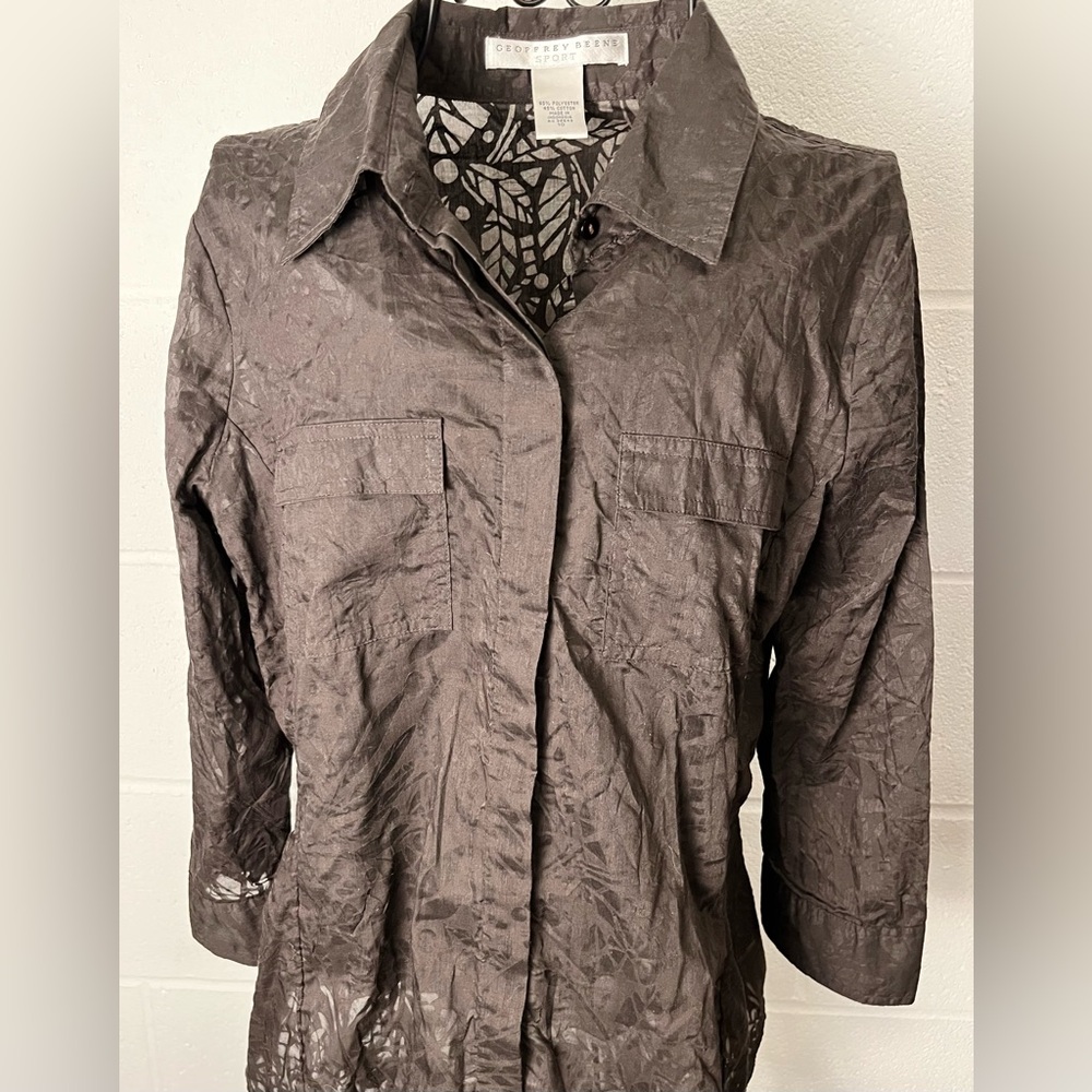 Gray Textured Button-Up Shirt Size 10